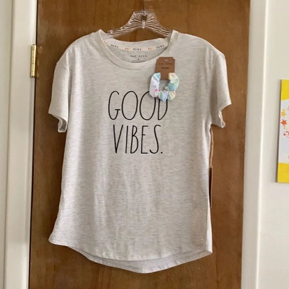 Rae Dunn T-shirt GOOD VIBES